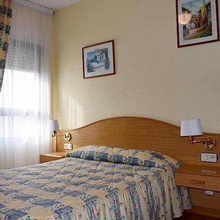 Hotel Ria De Vigo "Tierra De Campos" Becilla de Valderaduey Екстер'єр фото